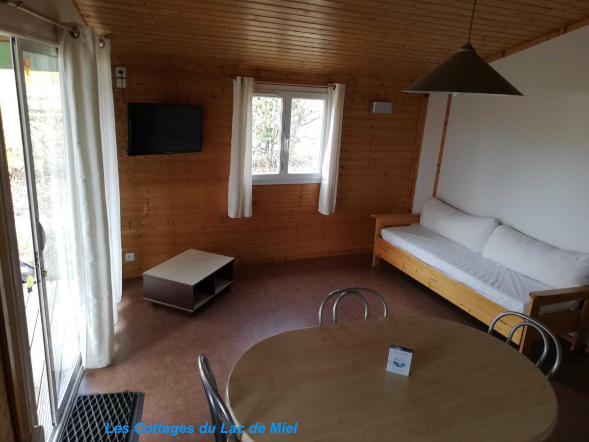 Cottages Du Lac De Miel Beynat Luaran gambar