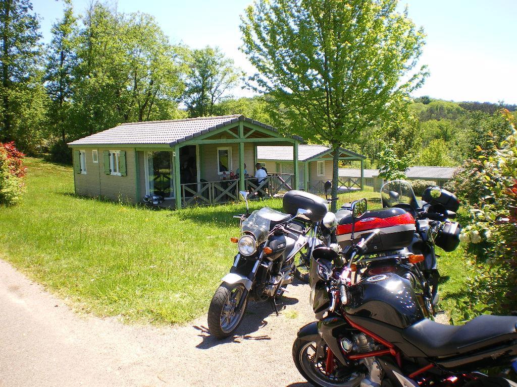 Cottages Du Lac De Miel Beynat Luaran gambar