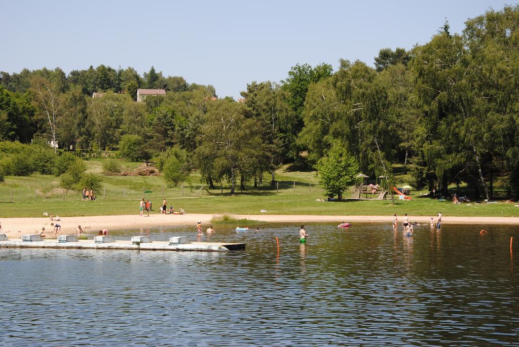 Cottages Du Lac De Miel Beynat Luaran gambar