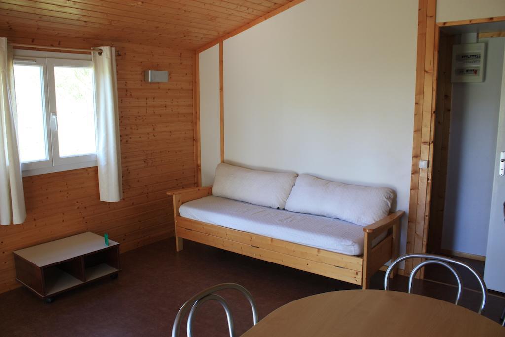 Cottages Du Lac De Miel Beynat Bilik gambar