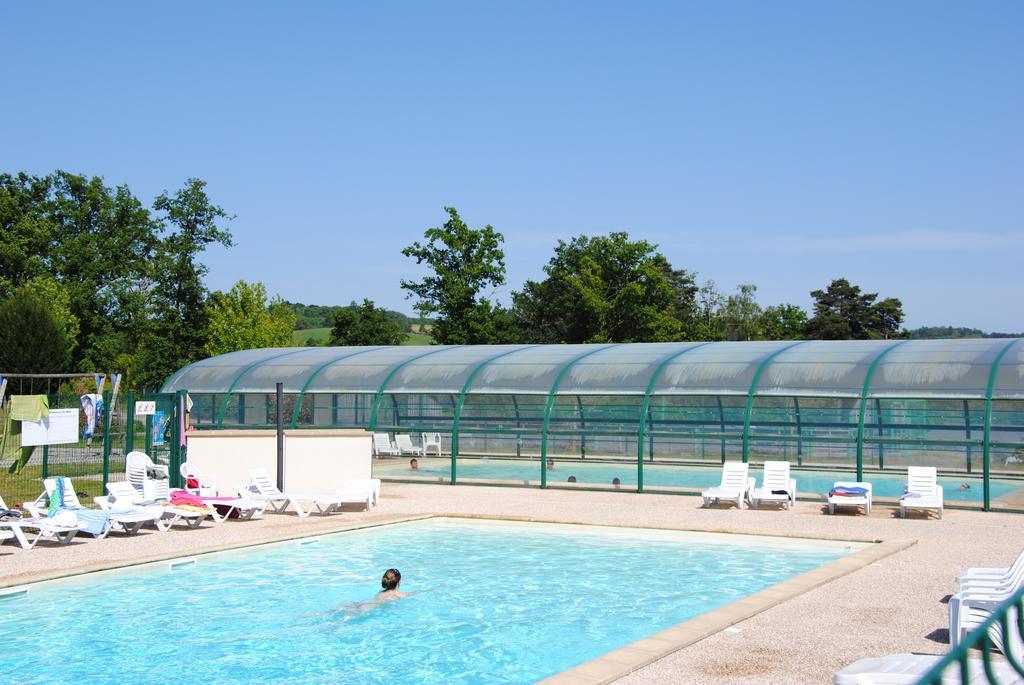 Cottages Du Lac De Miel Beynat Luaran gambar